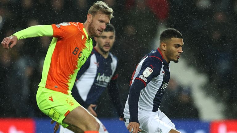 แทงบอลลีกไทย ฝาก-ถอนผ่านหน้าเว็บไซต์ภายใน 1 นาที